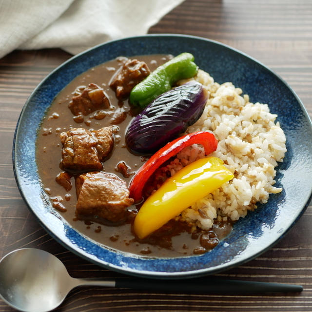 全粒粉で作る！夏野菜の黒カレー♪