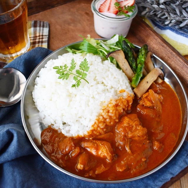 セリアの食器でバターチキンカレーランチ＊ジャムだけで、、