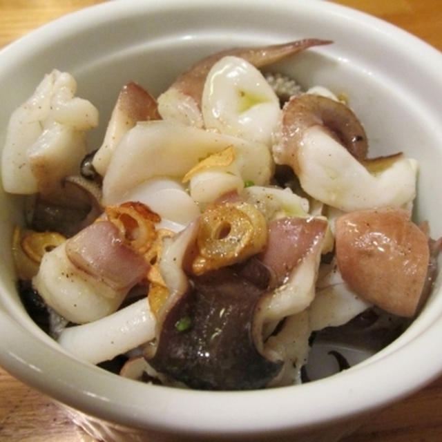 【旨魚料理】スミイカのゲソ・皮・軟骨ガーリックソテー