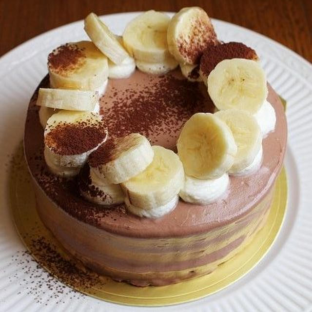 チョコバナナデコレーションケーキ