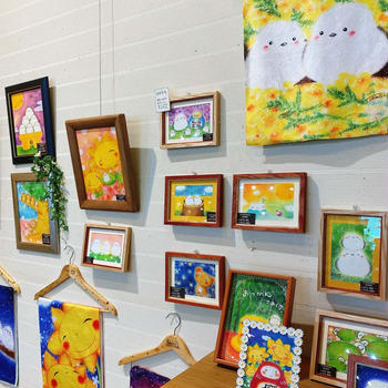 やのともこ展　新作やシマエナガグッズが盛り沢山ブローチが特にオススメ