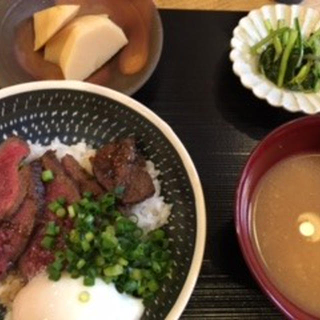 牛のたたき丼