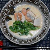 ヤマキ割烹白だしで鮭と菜の花の豆乳煮