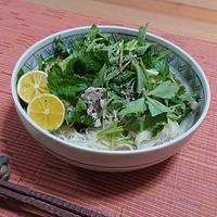 余ったそうめんで☆酢橘とみつばのにゅーめん