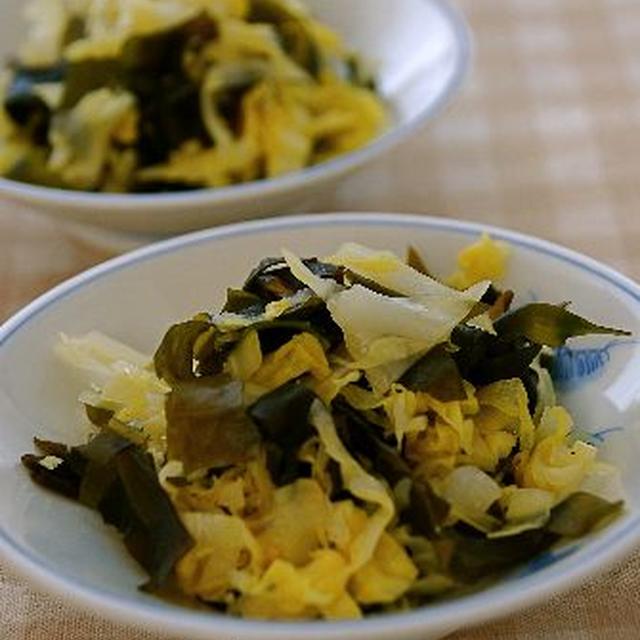 ふんわりキャベツとわかめの酢の物