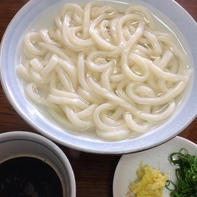 朝の麺は「釜揚げうどん」