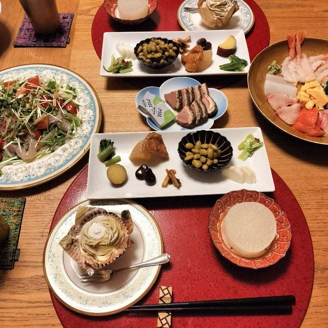 刺し盛り、シーフードサラダ、小つまみ＋ふろふき大根で9品で晩酌