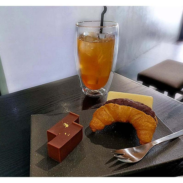 あん処「&Co. （アンドコ）」末廣堂あんこ×クロワッサン、あずき茶でほっこり時間♪