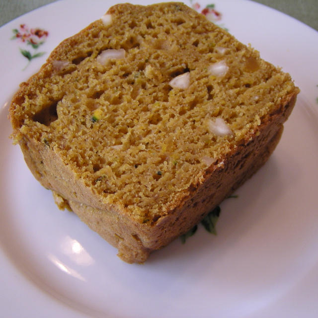 かぼちゃとカシューナッツの味噌ケーキ