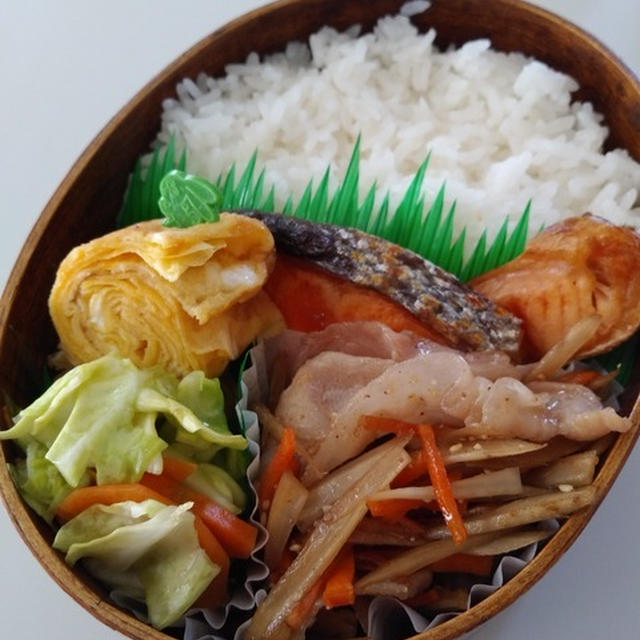 豚肉入りキンピラのお弁当