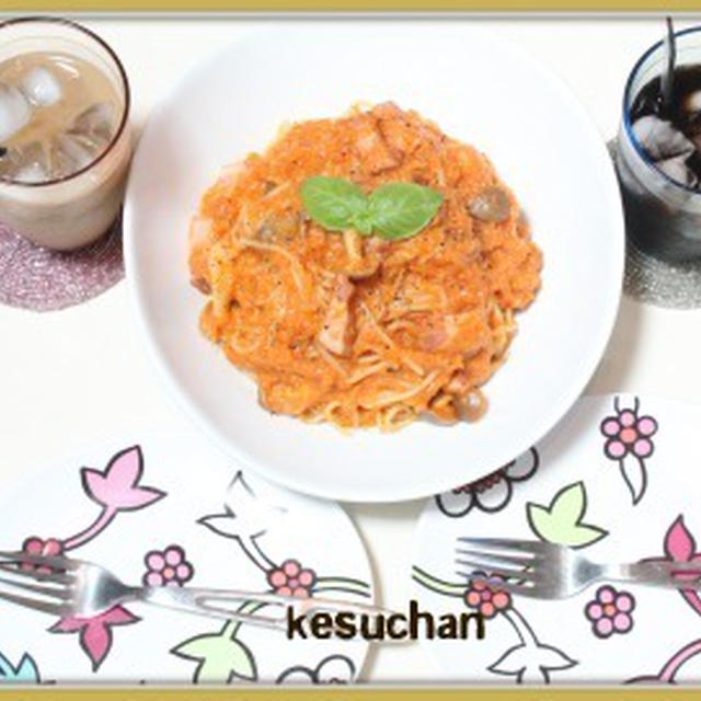 ☆ ベーコンとキノコのトマトパスタ ☆