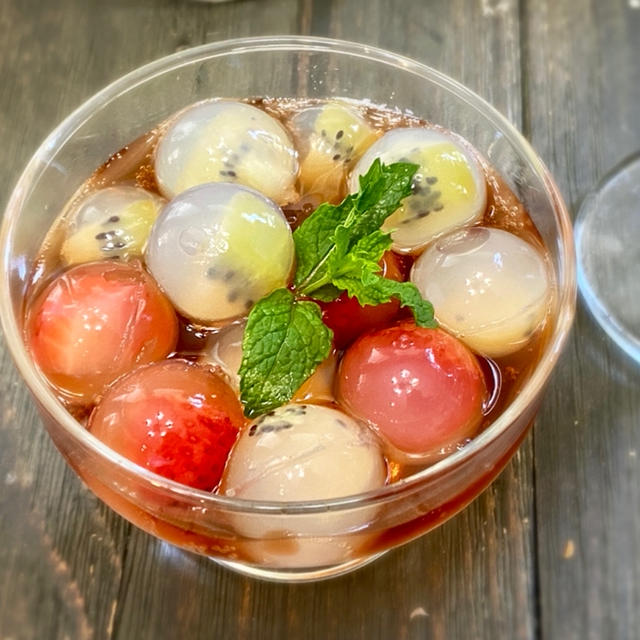 夏のおやつ　九龍球はキラキラ輝く宝石〜