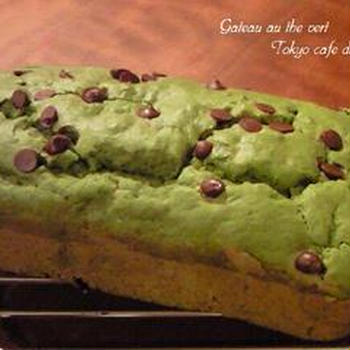 抹茶のケーキ（チョコチップ入り）