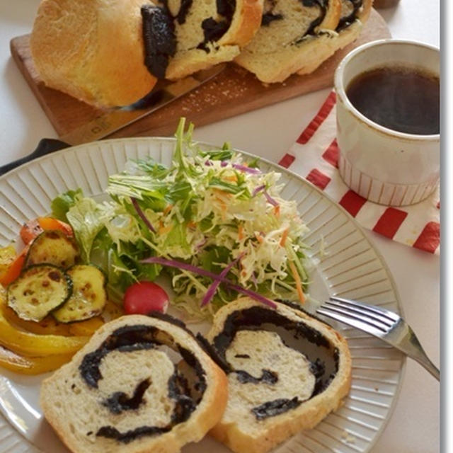 オレオまきまき食パン＠いちごシロップ酵母