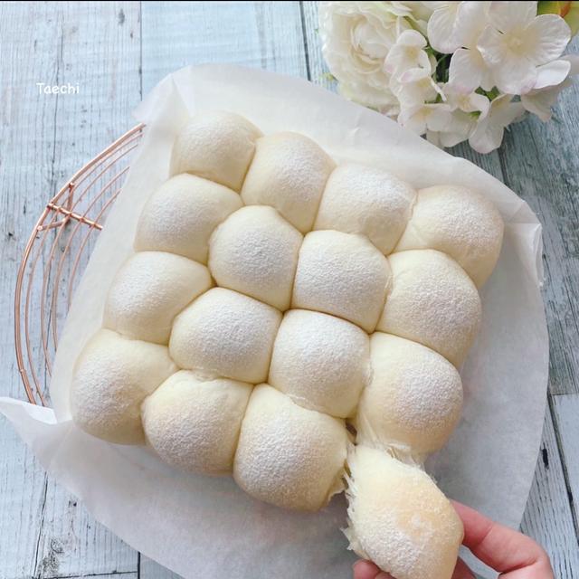 白パンのふわふわミルクちぎりパン