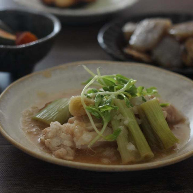 鶏胸肉と長ネギのみぞれポン酢レンジ蒸しとまごわやさしいダイエット献立