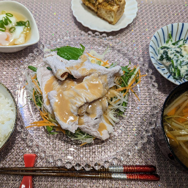 豚冷しゃぶサラダと無濾過原酒白麹日本酒