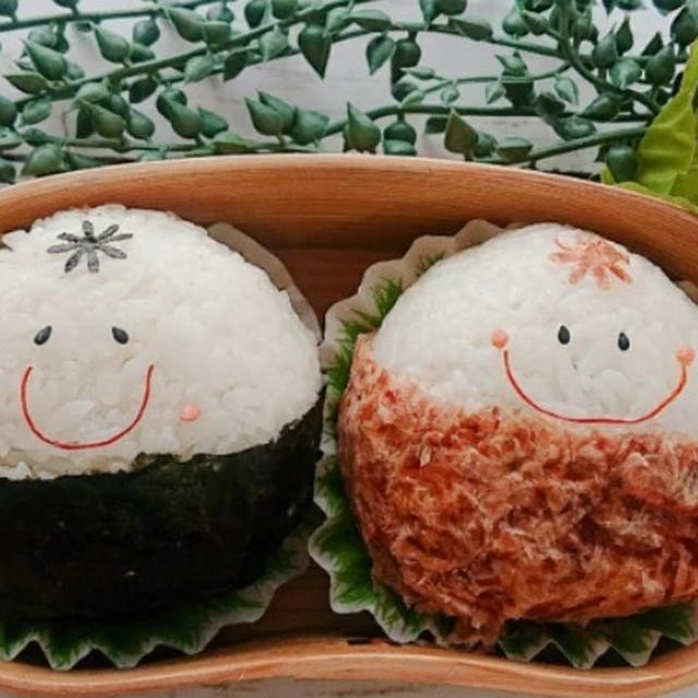 むっちり顔おにぎり弁当〖おにぎり弁当〗     #平日お昼ご飯はお弁当or外食