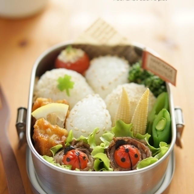 【ぶんぶんパーク掲載】肉巻きウインナーでてんとう虫のお弁当！