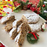 デーツ＆ナッツたっぷりのシュトーレン（卵・バター未使用）と クリスマスカード