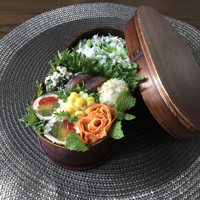 お弁当（しらすとかぶの葉の菜飯）
