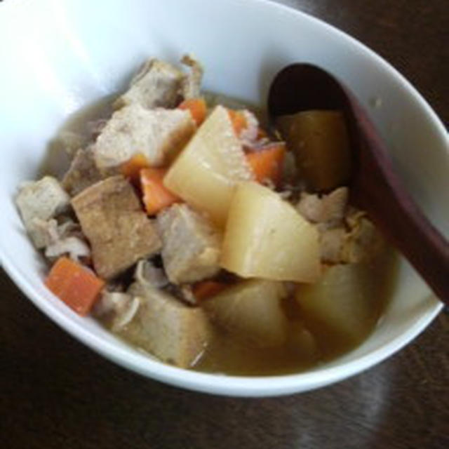 厚揚げと大根のみそ煮込み