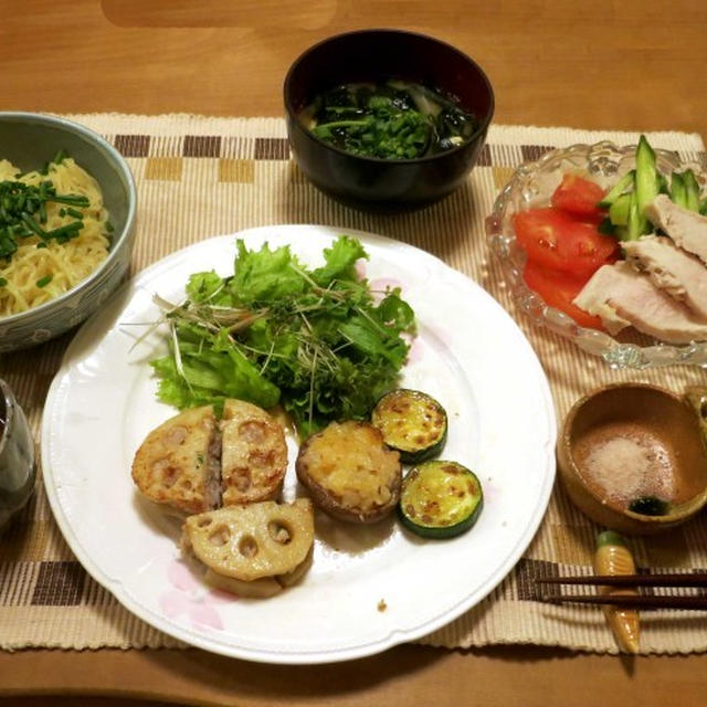 蓮根の挟み焼　 しいたけの海老詰めの夜ご飯　と　秋きゅうり