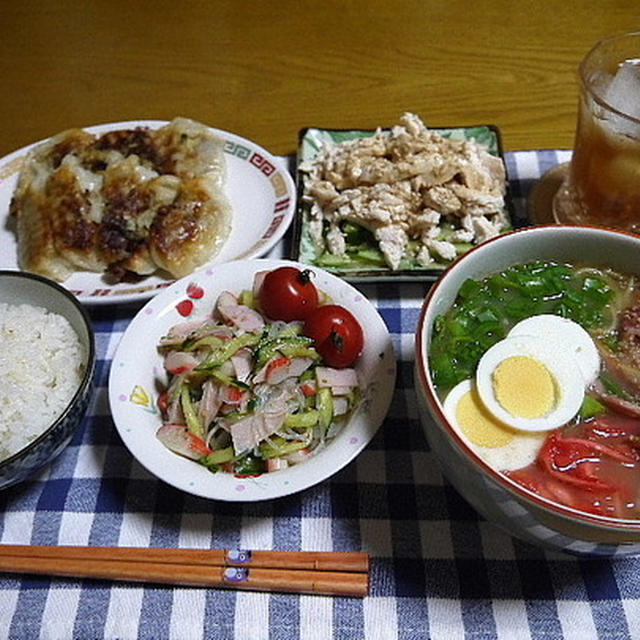 【夕食】くまもんラーメン・棒棒鶏・せみ餃子・春雨サラダ…
