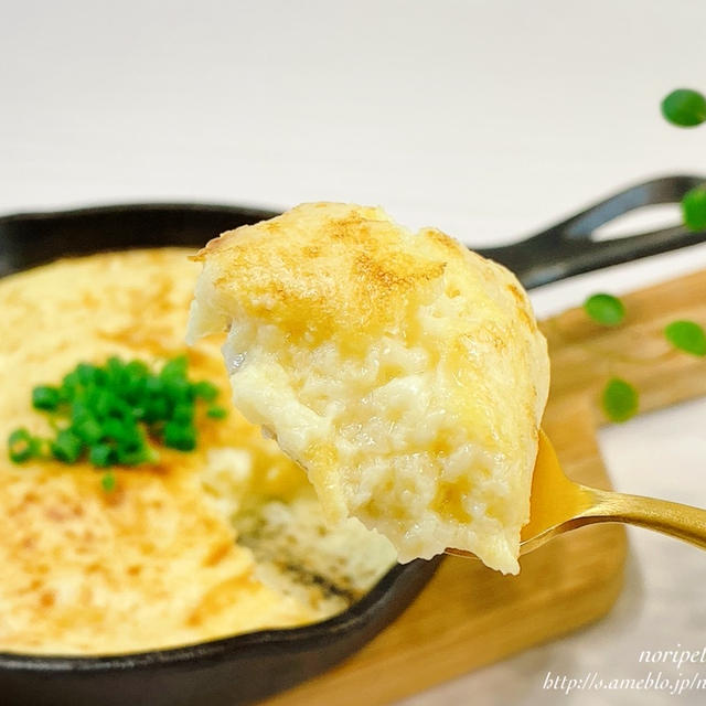 宅飲みに♡混ぜて焼くだけ‼︎【簡単めちゃウマ】長芋のふわふわ焼き