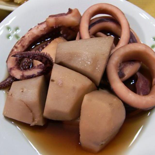 里芋といかの煮物