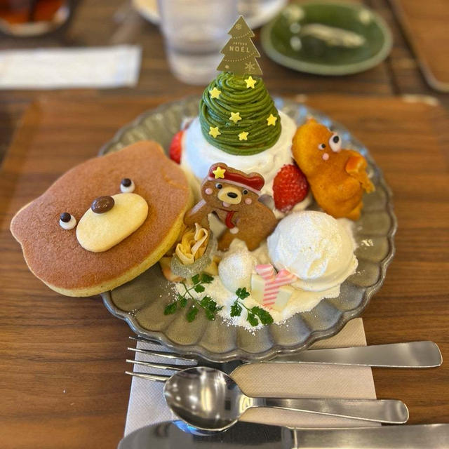 小1女子大喜びの可愛いクリスマスパンケーキ