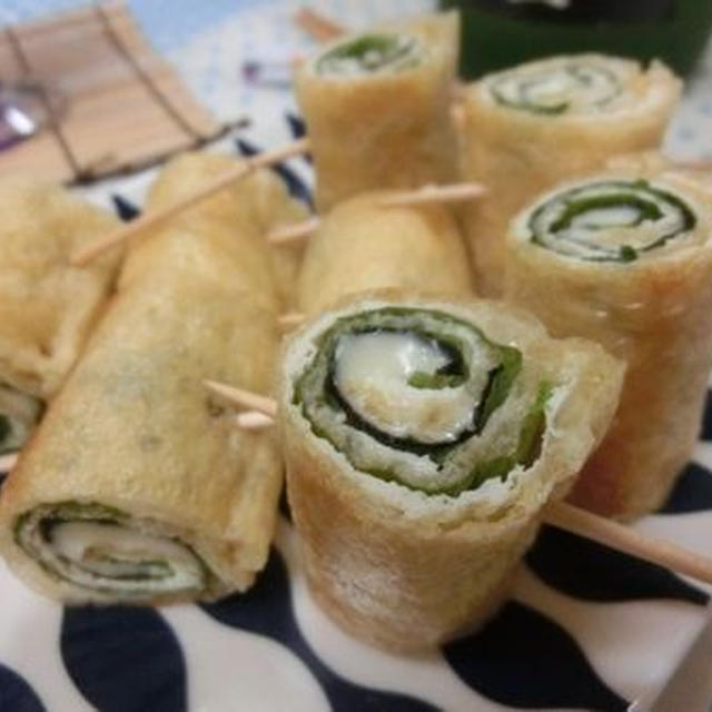 カリッと焼いてチーズとろり♪　油揚げの海苔しそチーズ巻き焼き