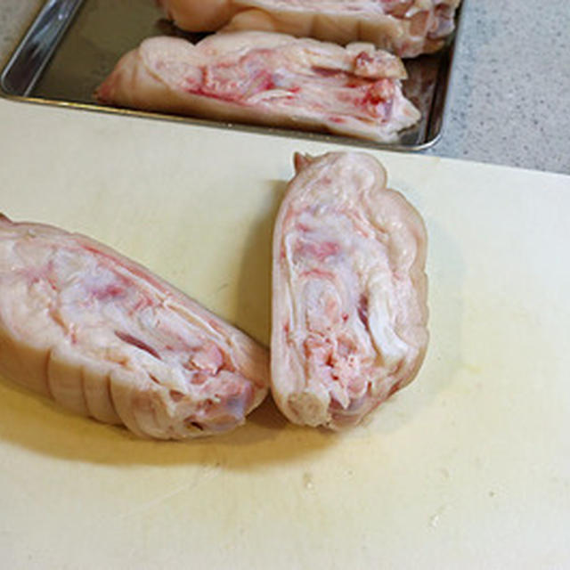 初めて自分で「豚足」を料理してみた