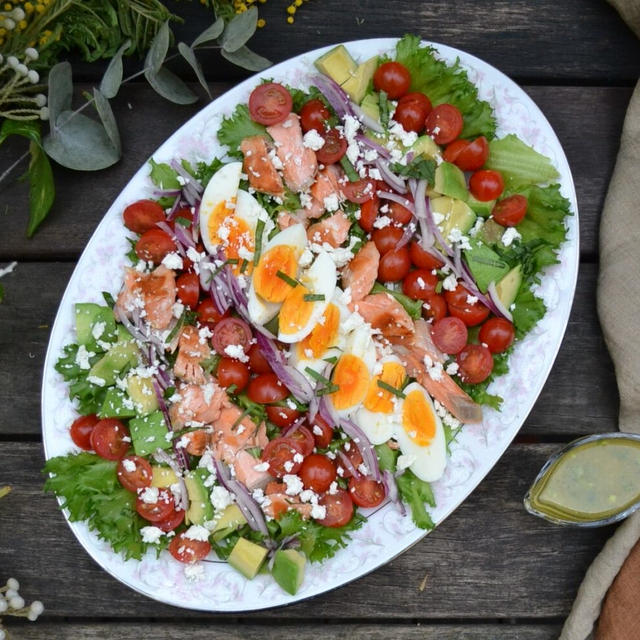 Salmon Cobb Salad サーモンコブサラダ