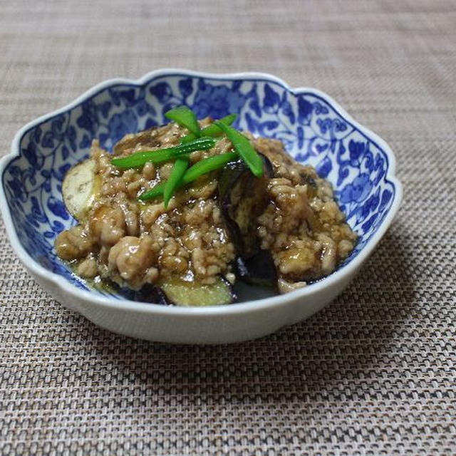 茄子のそぼろあんかけと絹厚揚げのチーズ焼き