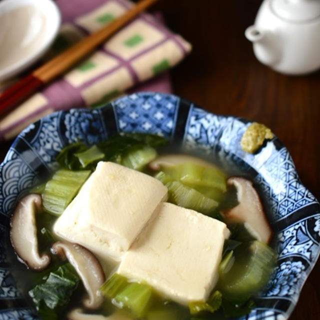 あっという間にできあがり♪「豆腐と青梗菜の柚子胡椒スープ煮」←家族全員のお気に入りレシピです◎