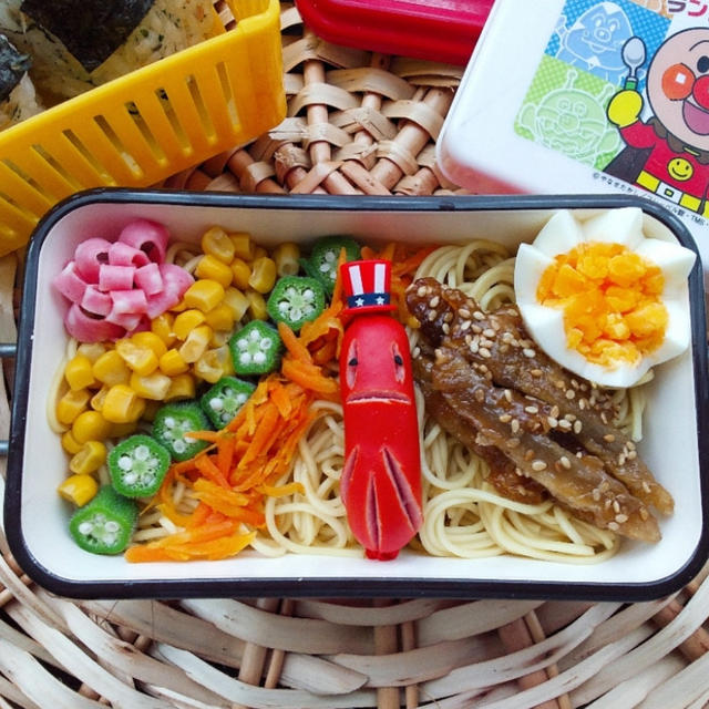 やめられない、止まらない麺弁当。