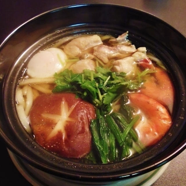 今シーズン初の鍋焼きうどん♪