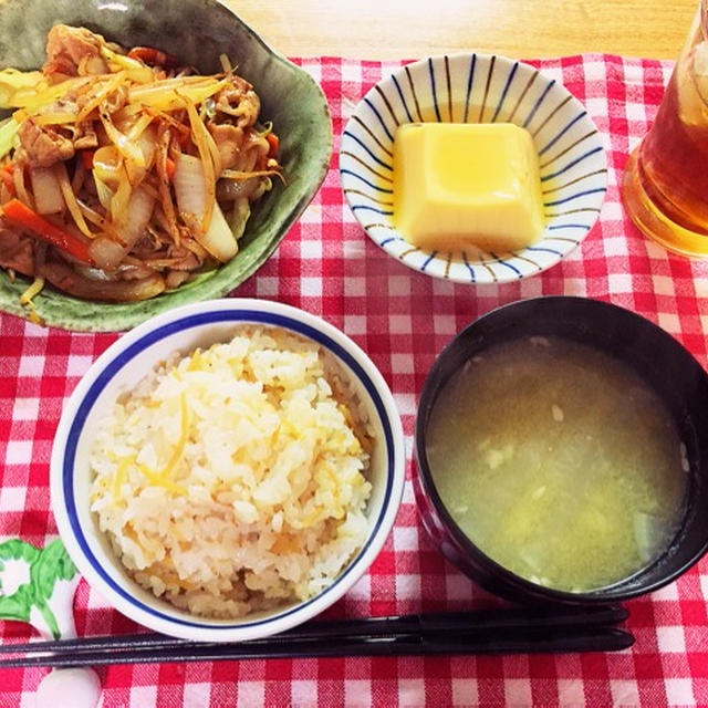 『肉野菜炒め定食』