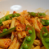 新玉葱とスナップエンドウのミートソース♪春野菜で作る早ゆでパスタモニター