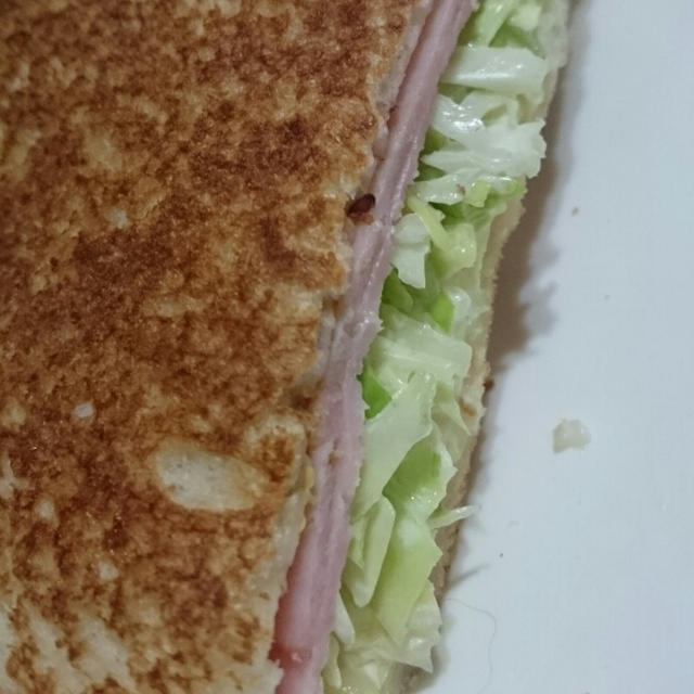 キャベツたっぷりホットサンド❤