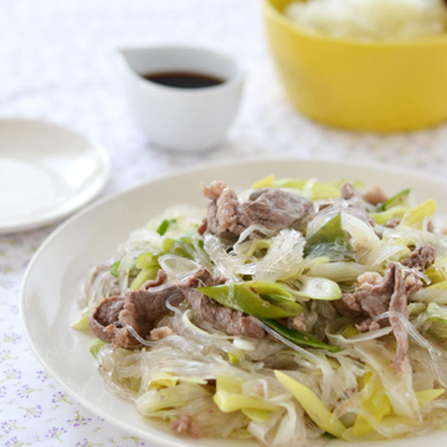 遅ごはんにも～牛肉とねぎの春雨炒め・おろしポン酢。と塩辛活用にどうぞ。