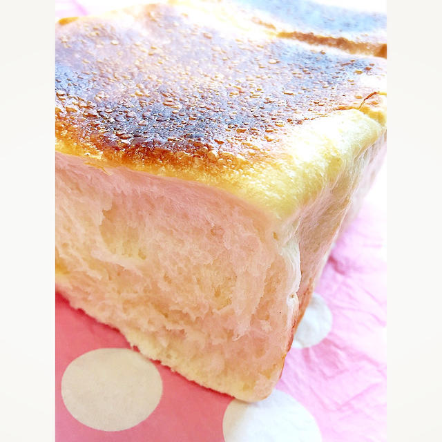 土鍋の中でふっくら発酵！牛乳パック型で基本の食パン作り再現♡