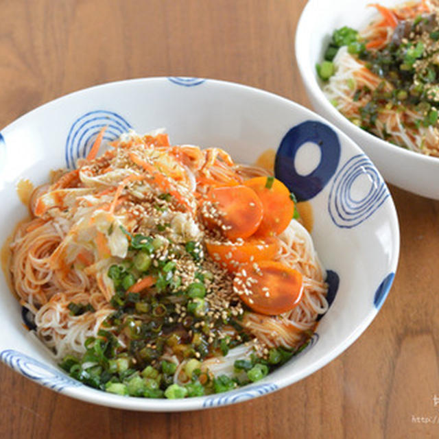 とある日の昼麺。