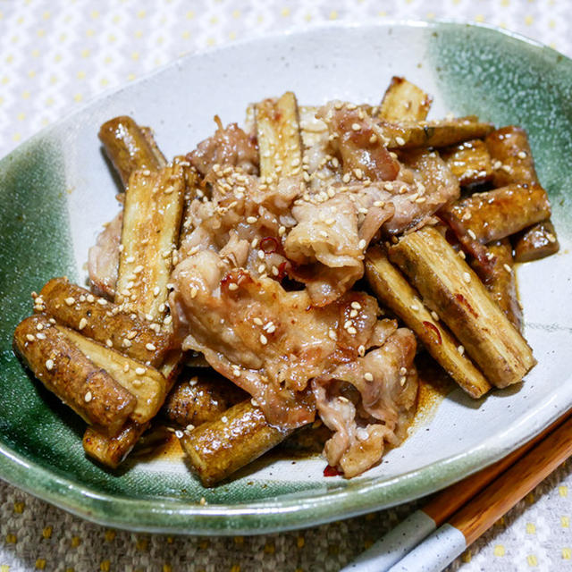 ご飯にぴったり「ごぼうと豚バラ肉の甘辛炒め煮」&「いつものうどん屋さんでいつものアプリ写真」