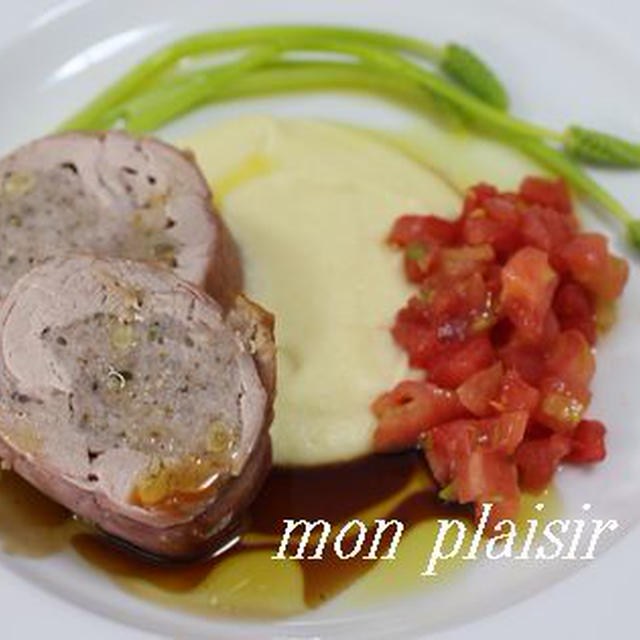 豚フィレ肉のサルシッチャ　
