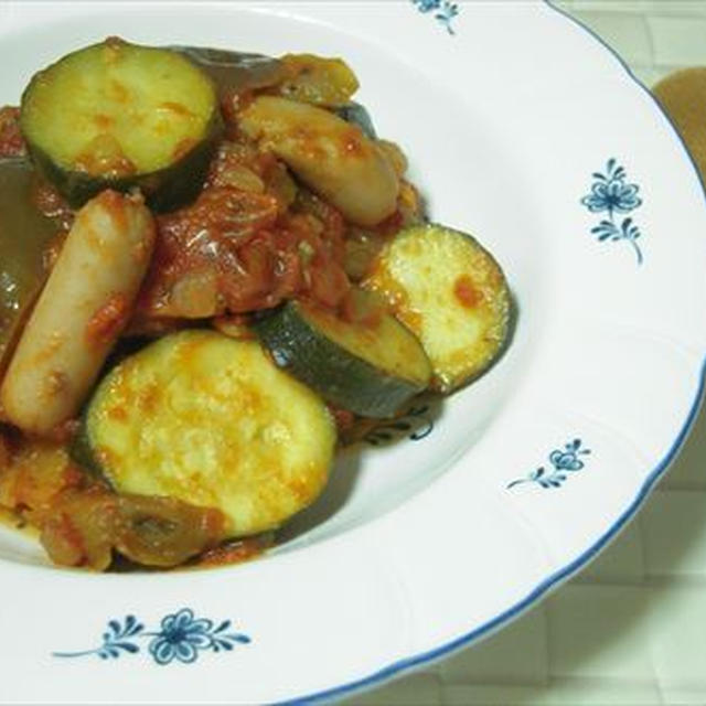 ズッキーニとナスのトマト煮