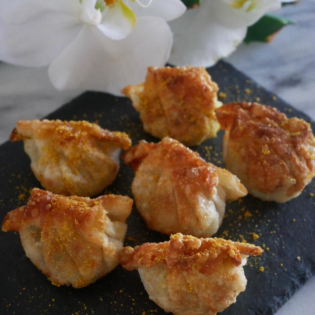 いつもの餃子にスパイスをプラス★カレー味の揚げ餃子