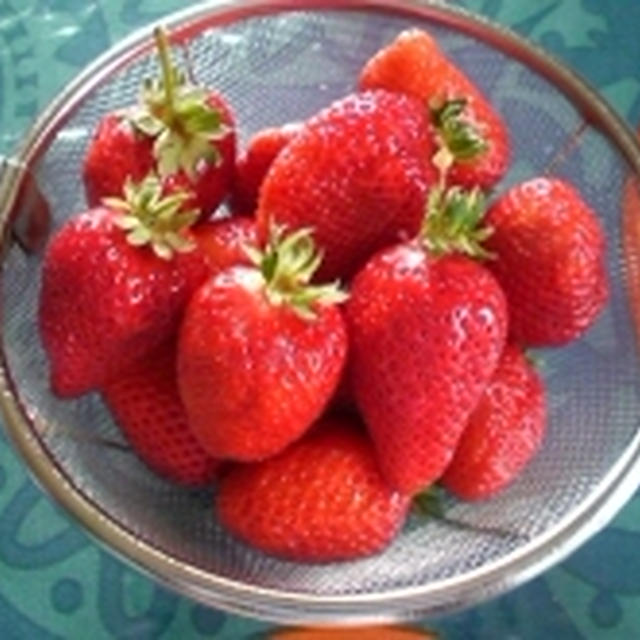 いちごとバナナのハチミツがけ