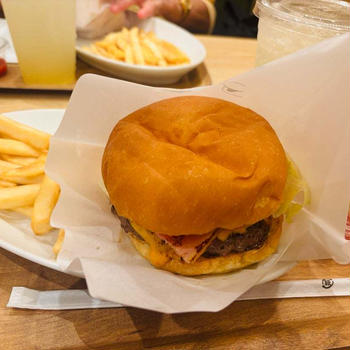 サードバーガー大手町Oneでランチ